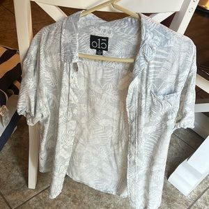 O1O Palm Leaf Hawaiian Shirt Size Medium